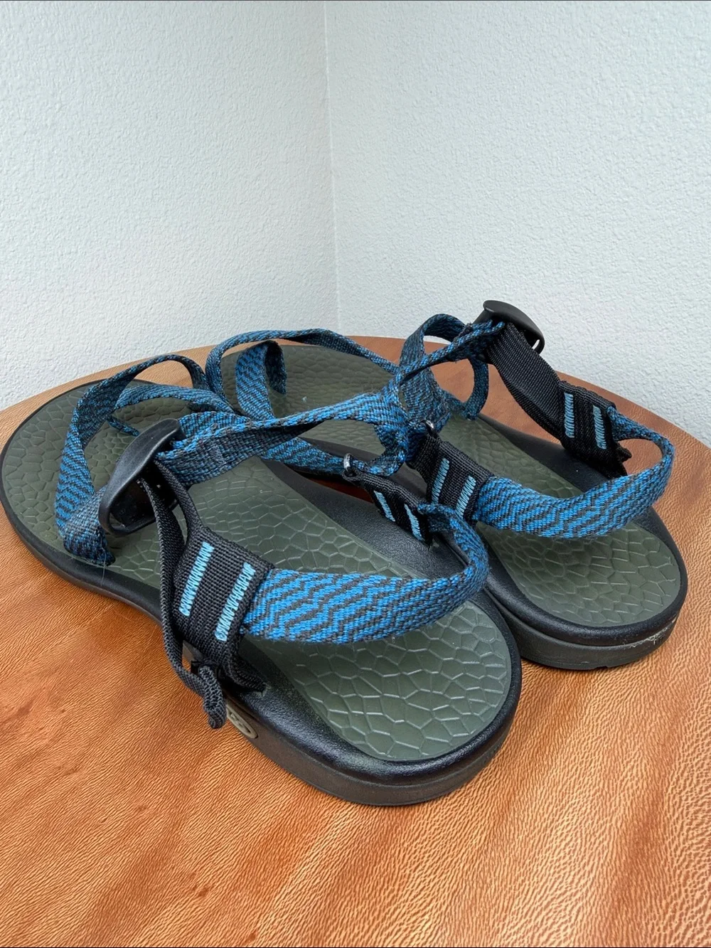 Men’s Chaco Sandal Performance Sandals Blue & Black Print Size 11